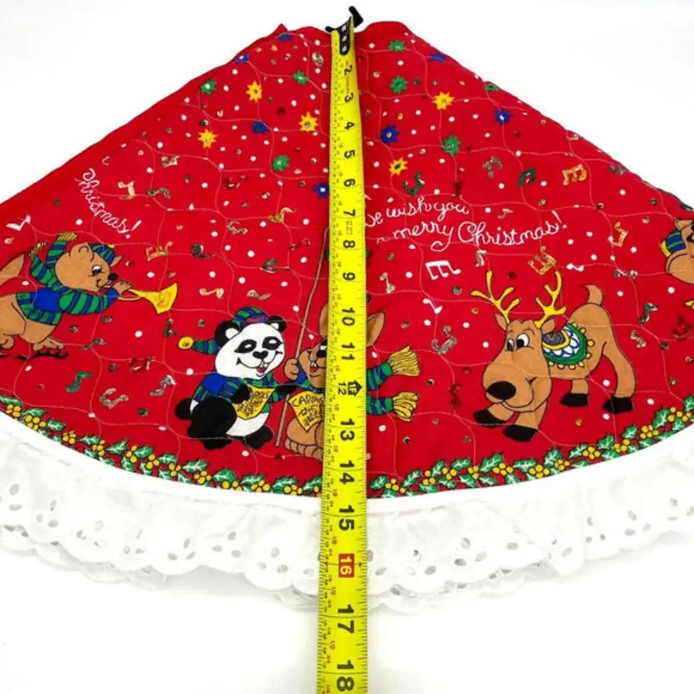 Vintage Handmade Quilted Fabric Cute Animal Carolers 35